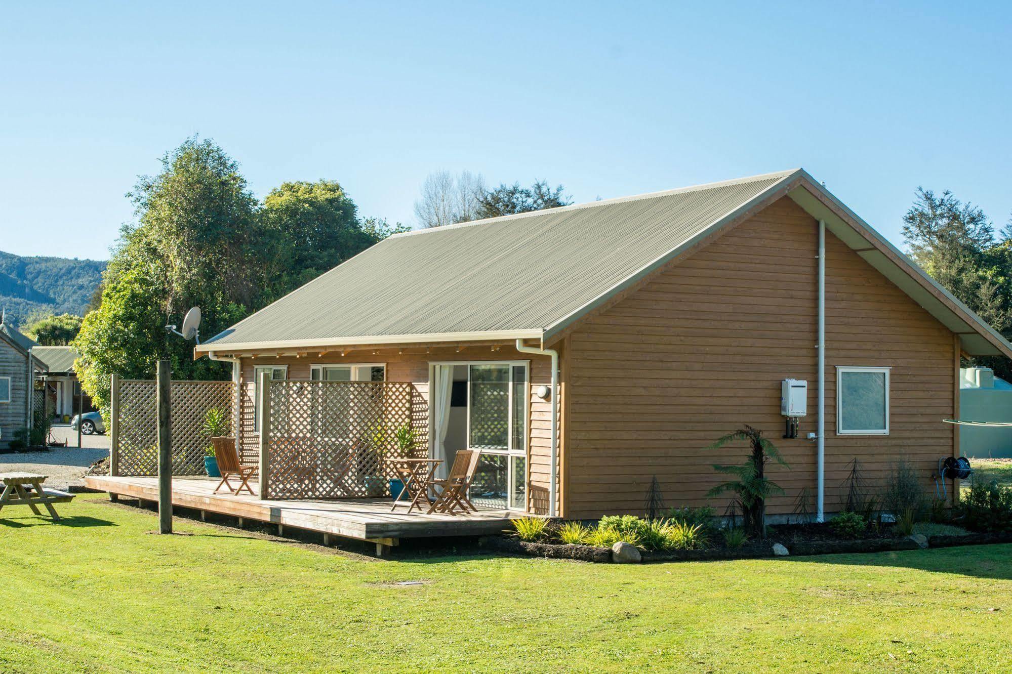 Abel Tasman Lodge Марахау Екстериор снимка